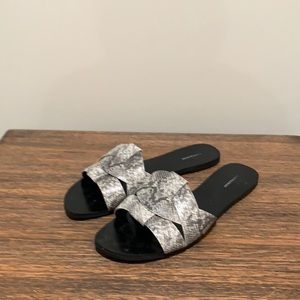 Animal print slides